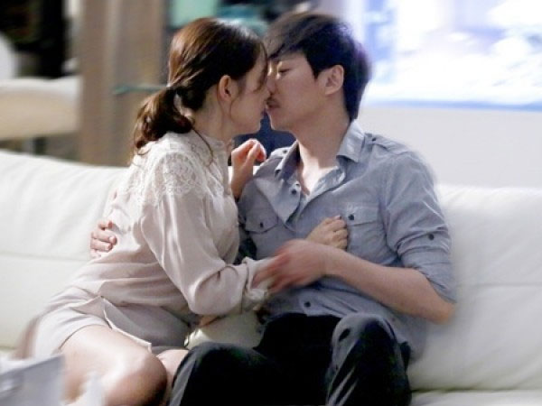 Vô tình sử dụng máy tính của vợ, phát hiện lịch sử những món 'đồ chơi' vợ từng mua khiến chồng sững sờ