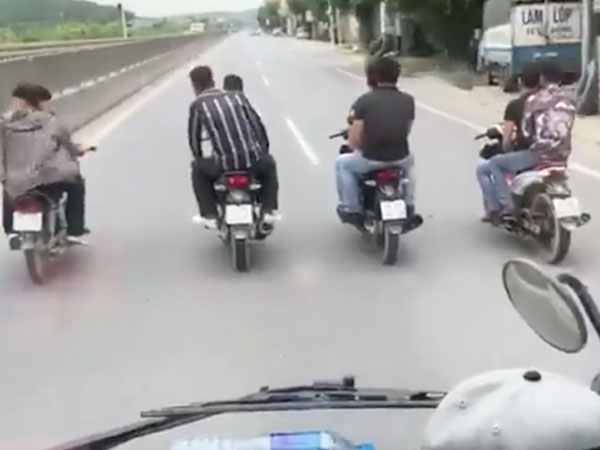 Triệu tập 8 thanh niên dàn hàng chặn xe tải trên quốc lộ
