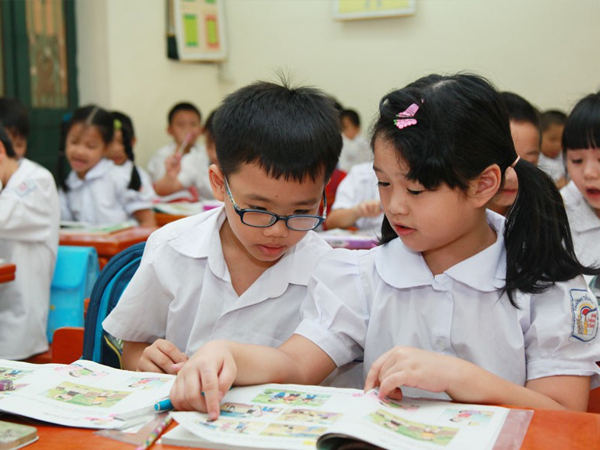 Quy định mới: Năm học 2018-2019, học sinh tiểu học tại TP HCM chỉ được sử dụng tối đa 4 quyển vở