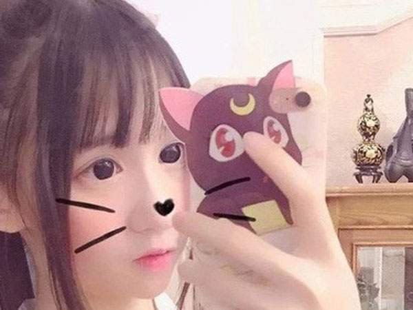 'Hot girl Tik Tok Trung Quốc' nửa triệu followers bị bóc mẽ mặt giả, gia thế giả