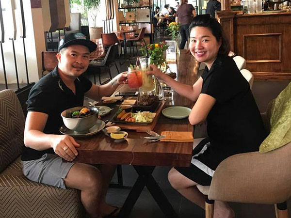 Lê Khánh kỉ niệm 16 năm yêu với ông xã trước khi 'lâm bồn' chào đón con đầu lòng