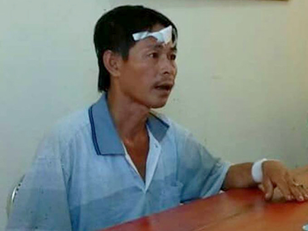 Cầm lưỡi lê đâm chết em rể