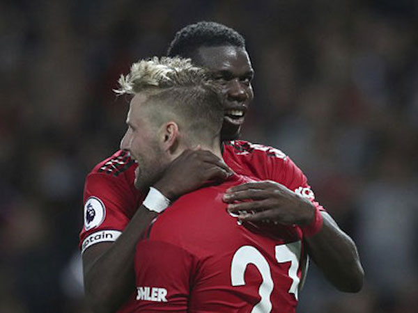 Pogba cân bằng một kỷ lục ở Ngoại hạng Anh