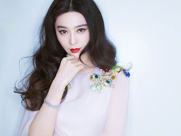 Vì 'sự cố Phạm Băng Băng', hàng loạt hãng truyền thông chung tay ký quy định catse diễn viên
