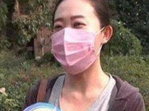 Quá xinh đẹp và 'ảo', cô gái không được cả điều đơn giản này