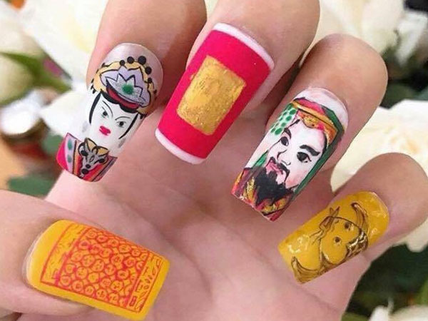 Chết cười với bộ móng tay đón tháng cô hồn 'nghìn người có một' của cô nàng mê tín nhất Vịnh Bắc Bộ