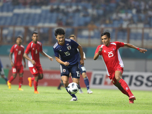 Chật vật giành trọn 3 điểm, U23 Nhật Bản tạm đứng dưới U23 Việt Nam