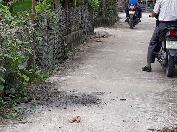 Chị dâu bị em chồng vung 'mưa dao' truy sát đã tử vong
