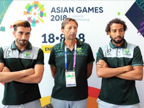 HLV Pakistan nói gì trước cuộc so tài với Olympic Việt Nam?