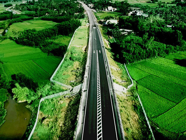 Toàn cảnh cao tốc Đà Nẵng - Quảng Ngãi trước ngày thông xe