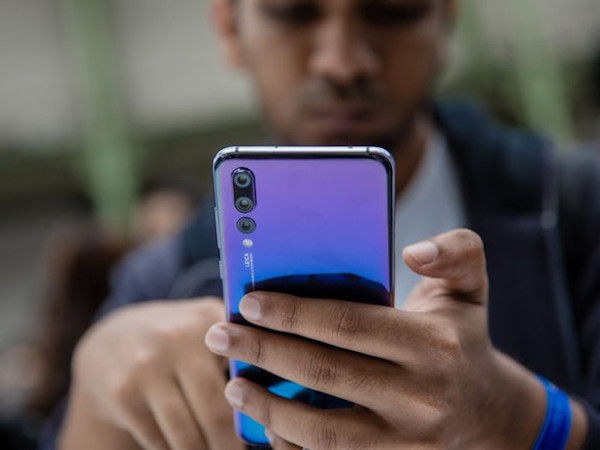 Trump ký lệnh cấm chính phủ Mỹ sử dụng công nghệ của Huawei, ZTE