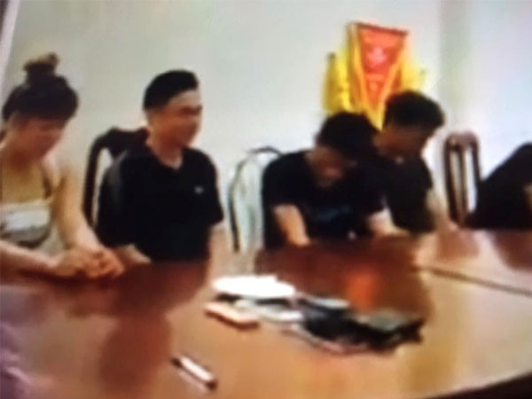 Bắt quả tang nhóm thanh niên 'phê' ma túy trong quán karaoke