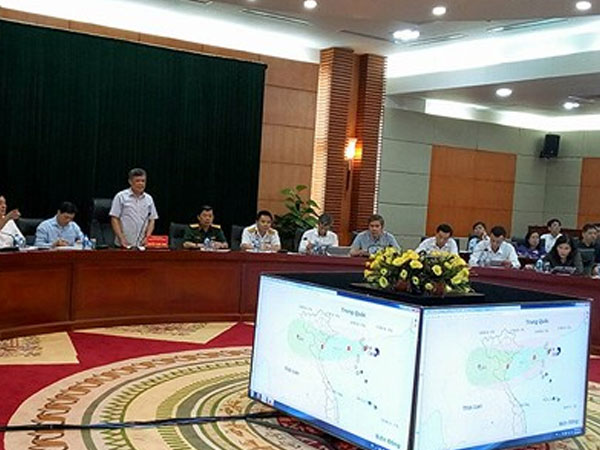 Hải Phòng cấm biển, Nam Định ra công điện khẩn