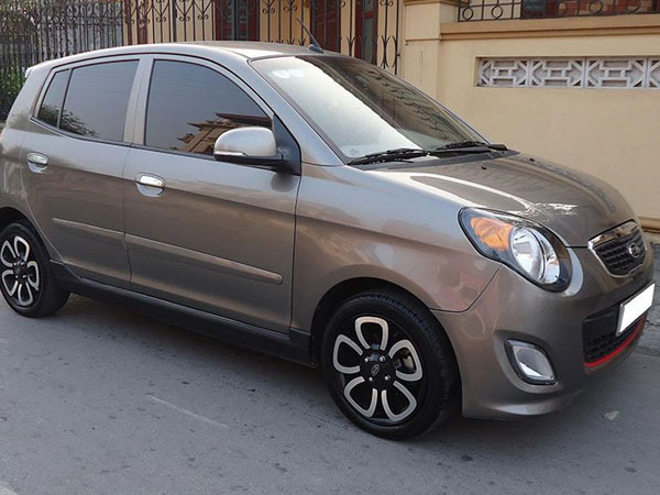 Kinh nghiệm mua ô tô cũ dưới 300 triệu nhưng vẫn chạy tốt, phù hợp cho gia đình