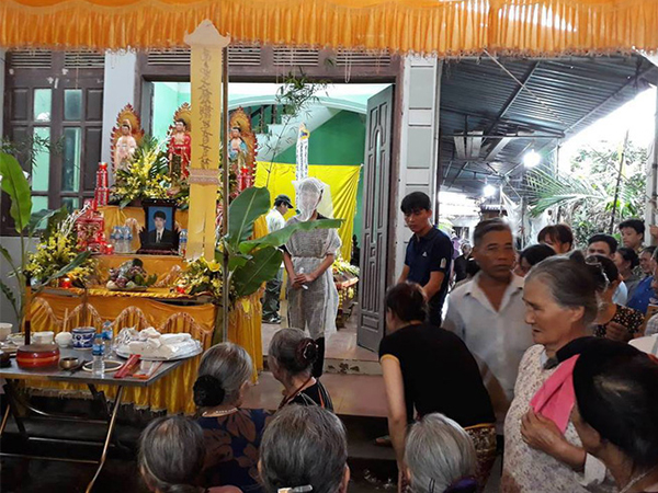 Hàng xóm nơi 2 vợ chồng bị sát hại dã man ở Hưng Yên: Tiếng kêu cứu của người con trai vẫn ám ảnh anh đến tận bây giờ