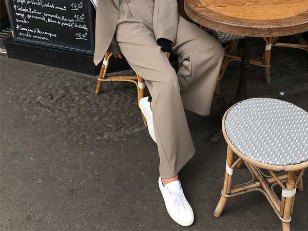 Sneakers trắng có thể biến hóa như thế nào?
