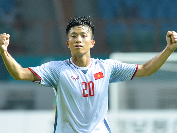 Video: Tình huống ghi bàn của Phan Văn Đức nâng tỷ số 2-0