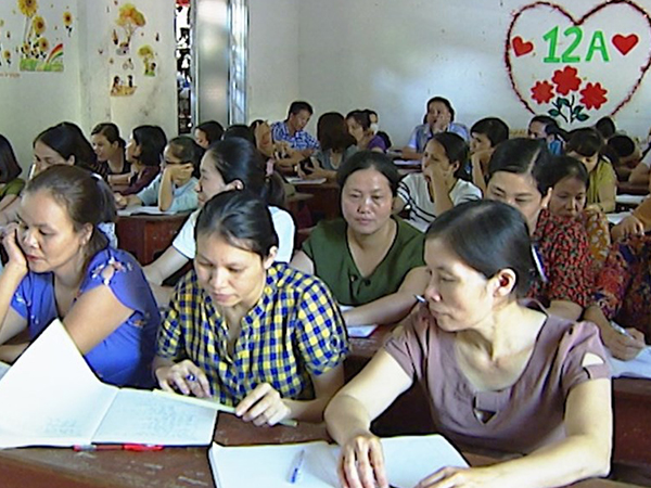 Hàng trăm giáo viên THCS ở Nghệ An bị điều động dạy Tiểu học: Không còn lựa chọn khác