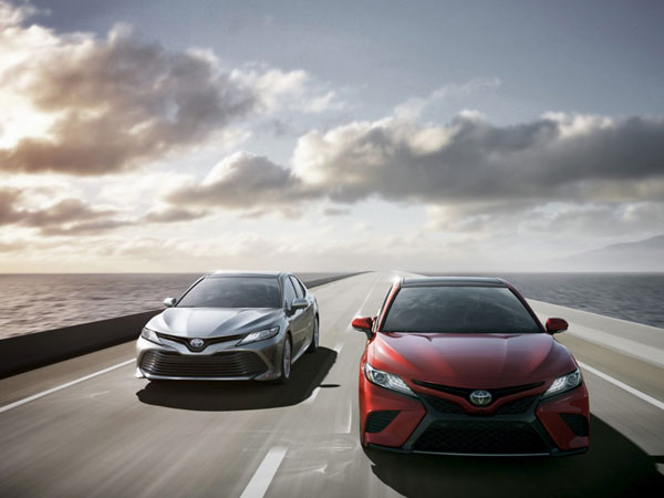 Toyota Camry 2019 có 5 phiên bản, giá từ 24.700 USD