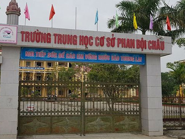 Hiệu phó tố cáo, trường điểm bị thu hồi hơn 1 tỷ tiền dạy thêm sai quy định
