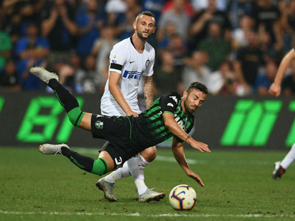 Sassuolo 1-0 Inter: Đòn hiểm 11m, ngã đau ngày ra quân