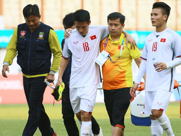 Video: Đỗ Hùng Dũng sẽ ở lại động viên Olympic Việt Nam ở vòng 1/8