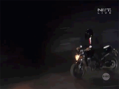 Video: Hình ảnh tổng thống Indonesia lái xe phân khối lớn tới khai mạc ASIAD