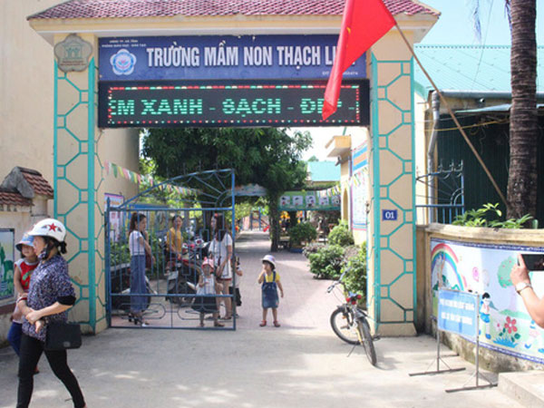Ngày tựu trường: Nhiều trẻ bị từ chối vào lớp