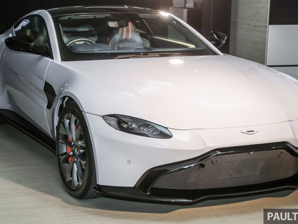 Aston Martin V8 Vantage 2018 giá từ 390.000 USD tại Malaysia