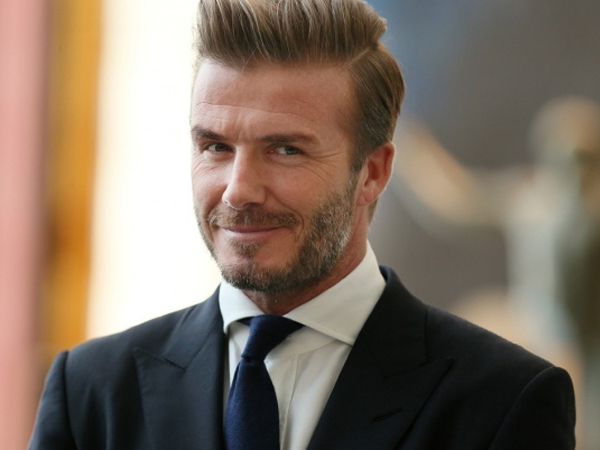 David Beckham nhận giải thưởng từ UEFA