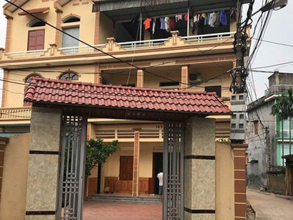 Giây phút bình tĩnh khó tin của người vợ bầu bị chồng chém đứt lìa 2 bàn tay