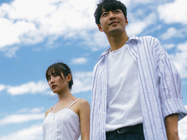 Cô gái nào cũng ước ao rồi mai sau sẽ có một tình yêu dung dị mà bình yên, lãng mạn như album này