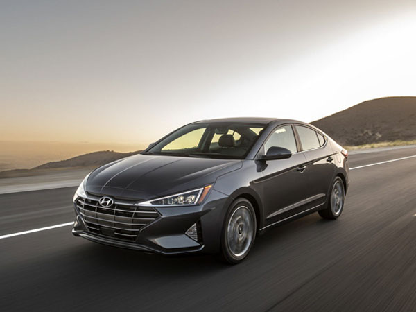 Hyundai Elantra 2019 chính thức ra mắt với thiết kế hoàn toàn mới