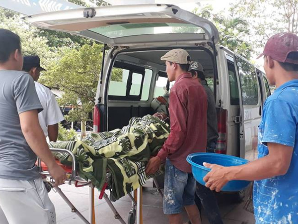 Nam thanh niên bị điện giật, ngã từ tầng 3 xuống đất