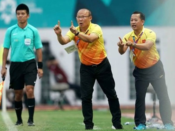 Video HLV Park dặn học trò: 'Chúng ta sẽ cố gắng để viết tiếp lịch sử'
