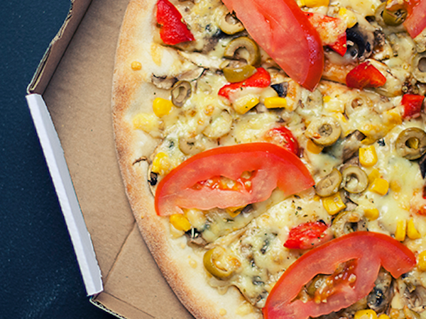 Ba thanh niên Mỹ gọi pizza, bắn chết người giao hàng rồi thản nhiên ăn