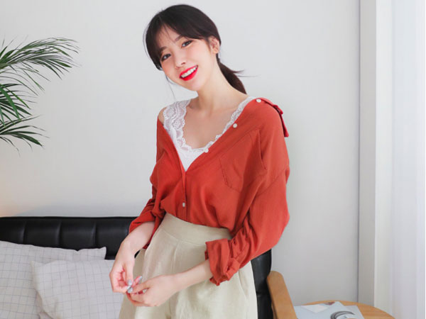 Mặc đồ cũ mà như mới với 15 tuyệt chiêu mix layer từ loạt item có sẵn như áo phông, quần shorts, áo hai dây...