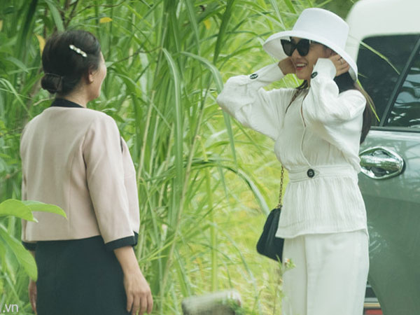 Mẹ Nhã Phương: 'Gia đình ưng nó cưới Trường Giang lâu lắm rồi'