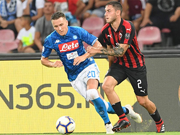 Napoli thắng ngược trong ngày Ancelotti tái ngộ Milan