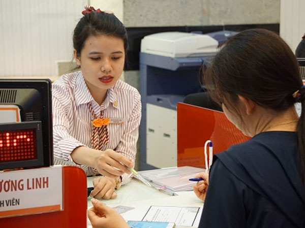 Ngân hàng làm gì khi hết cửa tăng tín dụng?