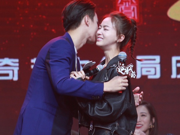 Fan 'tan chảy' vì Ngụy Anh Lạc bật khóc sau câu nói của Phó Hằng trong tiệc mừng Diên Hy Công Lược