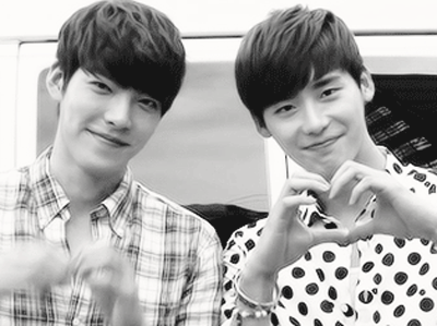 Kim Won Bin rủ bạn thân Lee Jong Suk sang Hawaii 'hẹn hò', dấy lên tin đồn đã chia tay Shin Min Ah
