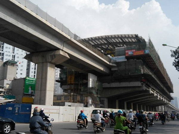 Nợ công 3,5 triệu tỷ đồng, quên 60 tỷ USD 'ngủ yên' trong két