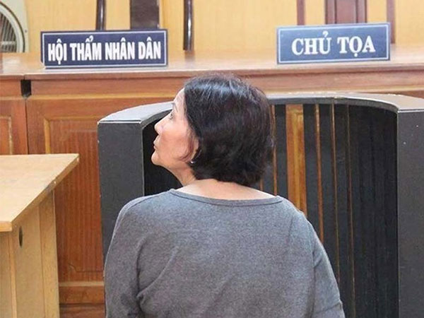 Rắc rối vụ mẹ 70 tuổi đưa người vào nhà lấy xe hơi của con