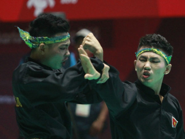 Video: Đôi võ sĩ 20 tuổi giành HC bạc cho pencak silat Việt Nam