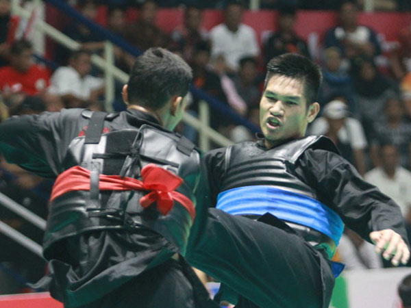 Võ sĩ pencak silat: 'Đánh trúng giáp đối thủ mà không có điểm'