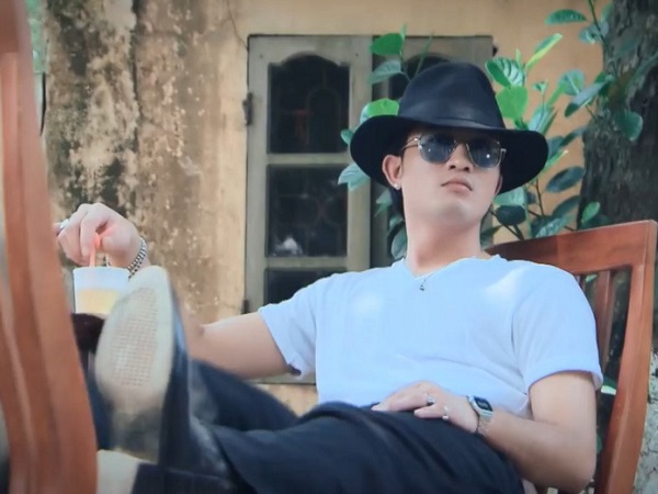 Doãn Quốc Đam - soái ca bạo lực vạn ngành mê của 'Quỳnh Búp Bê'