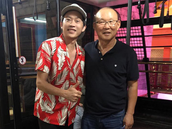 Hoài Linh, Hari Won và các sao Việt phát cuồng vì HLV Park Hang- seo