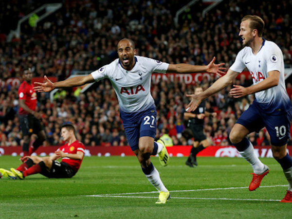Thua tan nát trên sân nhà, Mourinho nóng mặt với phóng viên