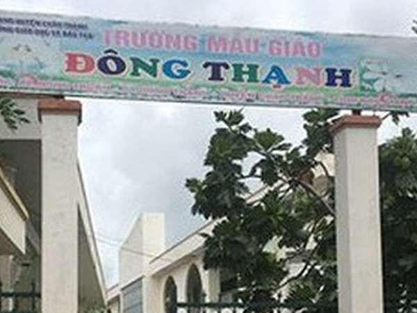 Cách chức Hiệu trưởng cắt xén tiền ăn sáng của trẻ mầm non ở Hậu Giang